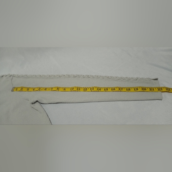 Soft Surroundings Cordillera Dove Gray Pearl Braided Sweater Size Medium - Picture 5 of 9